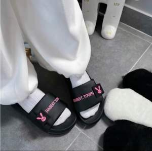 [Hàng Đẹp] Dép RABBIT.TOWN quai xé dán họa tiết thỏ dễ thương đế Eva cao 3cm êm mềm nhẹ-Bảo Hành 3 tháng