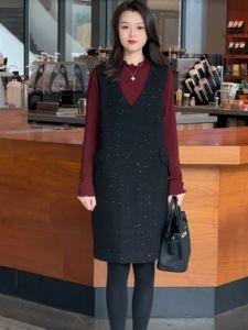 Elegant Luxury V-neck Vest Dress Set Womens Autumn Winter New Base Shirt Vest Dress Two-piece Set Small Fragrance Style