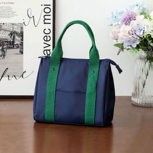 Large Handheld Lunch Box Bag High Aesthetic Value Waterproof Thick Aluminum Foil Commuter Insulated Bag for Office Workers