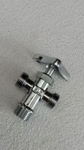 [FERRUM] Stop Kran Closet Duduk T Keran Shower Cabang Jet Shower Kamar Mandi Kuningan YG-12