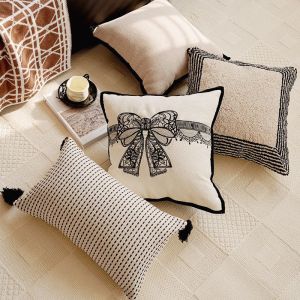 Luxurious Small Fragrance Style Pillow Living Room Sofa Pillow Red Bow Knot French Style Square Throw Pillow Case