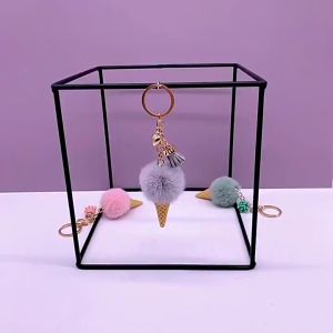 TAIYO Aksesoris Gantungan Kunci Es Krim Bulu Ice Cream Keychain Fashion Tas Lucu