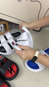 slippers for men Strong durable and comfortable the non-slip design is stable and the daily needs are fully met slippers