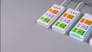 Jalur kuasa)USB Power Socket 2 Universal Socket 3 USB Extension Socket Plug Ports 2M Cable Power Strip