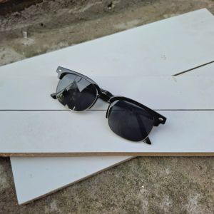 Kacamata Hitam Clubmaster Gaya Retro Lensa Hitam Anti Silau
