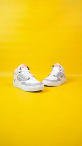 StyleHub Monochrome Elegance | Sepatu Joemen Casual - Sneakers Santai Formal Putih J 90