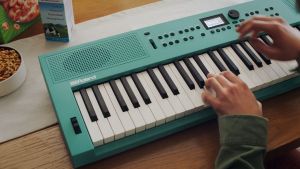 61 คีย์ Keyboard คีย์บอร์ดรูนใหม่ล่าสุด - Roland GO:KEYS3