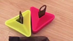 BUNDLE PAKET 10 PCS Cone Segitiga Kun Mangkok Latihan Olahraga Sepakbola Basket Sekolah WARNA BERVARIASI XTRA TAS STANDING CONE