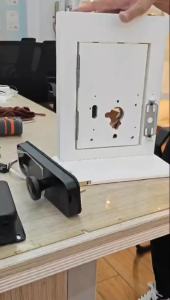 Khóa Thông Minh Ngoài Trời Chống Nước Nhận Dạng Khuôn Mặt 3D Quét Vân Tay Cảm Biến Cái Tay Tuya Wifi Ứng Dụng Mật Khẩu Kỹ Thuật Số Sạc Lại Được Dành Cho Cửa Thép Gỗ
