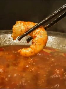 [Ready Stock] ShiJi หมาล่า ซุปหม่าล่า ฐานซุปสำเร็จรูป 260g(สำหรับ 3-5คน) HotPot Soup Base 十吉重庆麻辣火锅底料 เหมาะสำหรับเพลิดเพลินกับหม้อไฟที่บ้าน