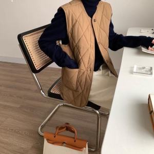 ฤดูใบไม้ร่วง ฤดูหนาว น้ำหนักเบา หลากหลาย หลวม ลายเพชร อุ่น เสื้อกั๊กผ้าคอตตอน ผู้หญิง เรียบหรู ทันสมัย Button Detail เดินทาง