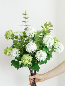 High-End Wood Embroidered Ball Artificial Flowers Living Room Decorative Plants Table Centerpiece Clothing Store Decoration