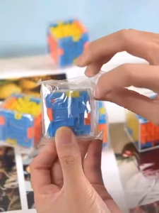 3D Maze Cube Puzzle Toy - Six-Sided Brain Teaser with Rolling Ball Logic Training for kids