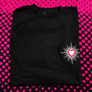 Kaos Bordir Hati Bersinar Belakang Polos Kaos PSHT Simpel