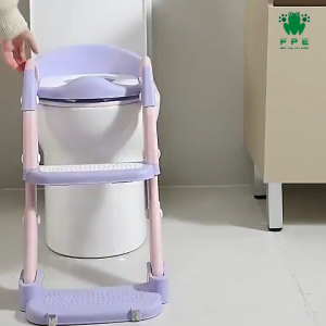 【COD】Upgraded Portable Toilet Seat Foldable Childrens Pot Potty Training Seat Step Stool 3 in 1 Portable Potty Bathroom Accessories Suitable for Toddler Potty Chair