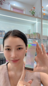 ครีมกันแดด ครีมกันแดดกิฟฟารีน กลามอรัส บูเต้ ยูวี ครีม SPF50 PA+++