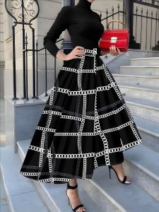 Printed Design Four season casual black half skirt with chain half skirt
