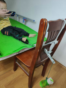 Child Hip Joint Traction Device Baby Leg Knee Joint Lower Body Stretch Belt Hanging Weight Brick Bed Head Frame Health Care Equipment
