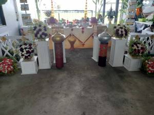 แท่นวางแจกันสไตล์วิลเทจ