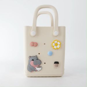 ตะกร้าใส่เครืองสำอางวัยรุ่นลายหมูเด้ง – วัสดุคล้าย EVA แต่งได้ตามใจสไตล์สุดคิวท์