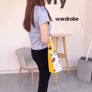 SG Stock Cartoon Goodie Bag Carrier Newborn Full Month Return Gift Lunch Bag Ladies Handbag Gift Bag Gift/Christmas Gift for Friends Family