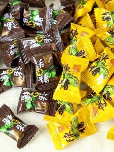 GUOXIANGQIAN | Authentic Retro Candied Plum Peel Candy