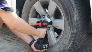 [MERAH-HITAM]ORIGINAL JLD IMPACT WRENCH 98 VOLT CORDLESS IMPACT JLD 48VOLT MESIN PEMBUKA BAUT JLD 48V 2 BATERAI BISA BAYAR DI TEMPAT/impact baterai/impek pembuka baut motor komplit/impek pembuka baut mobil/impact baterai torsi besar