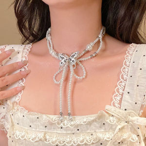 สร้อยคอโซ่กระดูกไหปลาร้าแบบหลายชั้นพร้อมหางผีเสื้อและลูกปัดมุกสำหรับผู้หญิง เครื่องประดับแฟชั่นระดับไฮเอนด์แบบใหม่