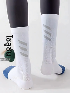 ถุงเท้าขี่จักรยาน ระบายอากาศและซับเหงื่อ กันลื่นและทนทาน Cycling socks