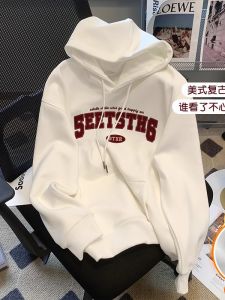 เสื้อสเวตเตอร์คอกลมทรงหลวมสไตล์อเมริกันสำหรับคู่รักผู้ชายและผู้หญิง ทรงหลวม ลายตัวอักษร ผ้าฝ้ายแท้ ฤดูใบไม้ผลิ ฤดูใบไม้ร่วง ฤดูหนาว