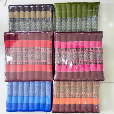 เบาะรองนั่งใหญ่ (สนา)ใหญ่ยัดหนุ่น 100%ทอลายขิตลายดั้งเดิม ขนาดกว้าง 50ยาว50 หนา 7 ซม. สามารถนั่งได้ทั้งเด็กและผู้ใหญ่