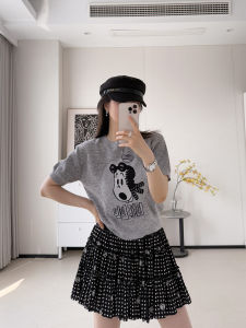 Lulu Grey Embroidered round Neck Short Sleeve Knitted Sweater Womens New 2025 Slim Fit Cartoon Print Shoulder Fit Polyester Cotton Blend