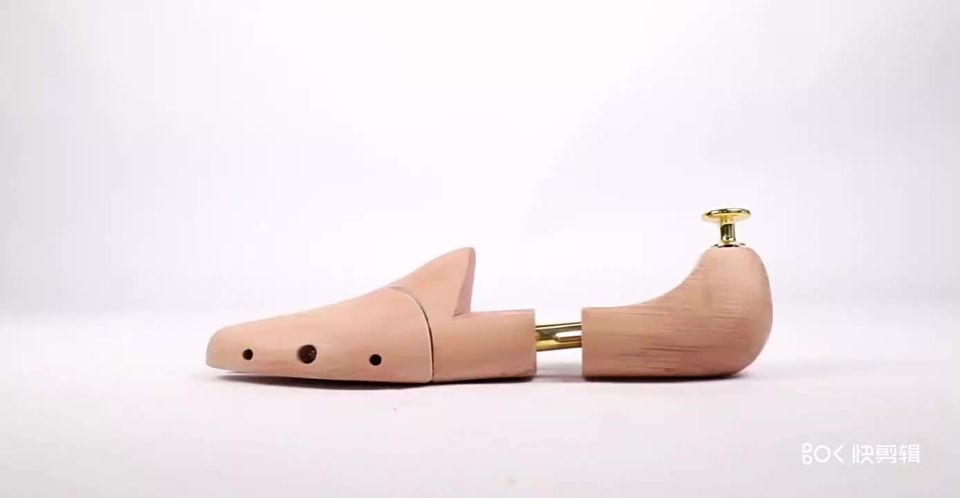Wood Shoe Tree Adjustable cedar Wooden Stretcher For Man Women Size 35-46