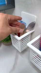 **HOT SELLING** 2025 NEW 4pcs Wall-mounted Drain Storage Rack Slide Top Tin Containers Bathroom Shower Basket Tableware Storage Bucket Sink Office White Pp Toothbrush Holder 4pcs Rak Penyimpanan dipasang di dinding Bekas Timah Atas Bilik Mandi 壁挂收纳筒