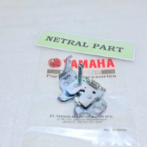 KUNCI ENGSEL JOK SEAT LOCK YAMAHA MIO J MIO M3 S Z MIO GT 115 SOUL GT XRIDE X RIDE 115 125 SOUL GT 115 125 AEROX XEON LAMA XEON RC N MAX VEGA RR VEGA ZR VIXION OLD NEW R15 JUPITER MX NEW OLD ORIGINAL YAMAHA BARU