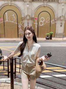 Chic Elegant Designer Short Sleeve Knit Top
