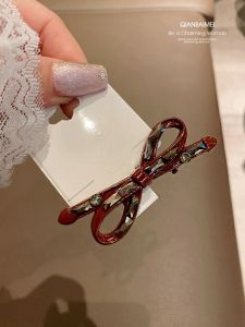 กิ๊บติดผมคริสตัลสีแดงสไตล์เกาหลี โบว์ผีเสื้อ ตกแต่งผม กิ๊บติดผมหน้า กิ๊บติดผมดีไซน์หรูหรา สไตล์เกาหลี