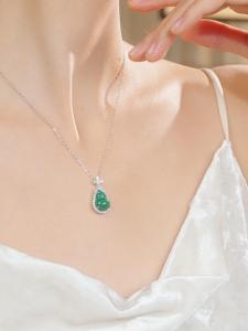 Zhou liu Fu 周六福 S925 Sterling Bạc bầu Vòng cổ đá quý tự nhiên đá Canxedon màu xanh lá cây Mặt dây chuyền cubic zircon Vòng cổ cho phụ nữ cô gái 40 + 5cm j0620967
