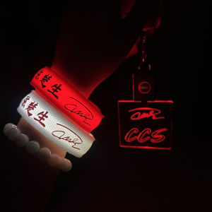 สายรัดแขนเรืองแสงสำหรับคอนเสิร์ตสนับสนุนเฉิน ชู เซิงแฟนคลับอุปกรณ์ประกอบฉากชายกลุ่มไอดอลอุปกรณ์เสริมการแสดงสด