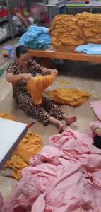 Set bộ quần đùi áo tay ngắn cổ tròn AMAKE chất vải DA CÁ COTTON 100% co giản 4 chiều được làm tại xưởng không qua trung gian mẩu thiết kế hiện đại sang chảnh phù hợp mặc nhà mặc đi chơi freesize tầm 47-60kg