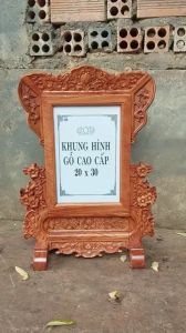 Khung ảnh thờ chạm khắc hoa mai gỗ hương đá- Khung hình thờ 20x30 cm