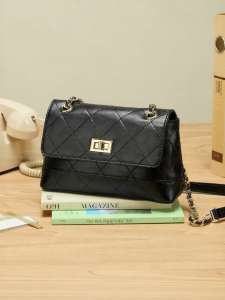 Josiny | Plaid Chain Underarm Bag