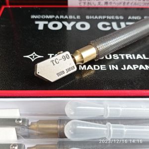 Alat Pemotong Kaca Original TOYO TC 90 TC 30 Asli Japan Pisau Kaca Minyak Toyo Glass Cutter 3 - 12mm