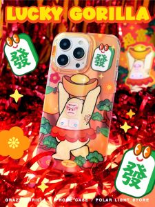 Original Aurora Moneystorm Gorilla ฝาครอบโทรศัพท์มือถือแบบเงางามสำหรับ Apple 16Promax iPhone 15pro ฝาครอบป้องกันแบบพิเศษพร้อมสายโซ่