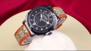 Coach Jam Tangan Fashion Wanita Tali Kulit Tanggal Aktif Model Terlaris Terbaru dan Trendi Elegan