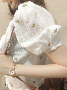PAIBOLI | White Floral Feminine Shirt