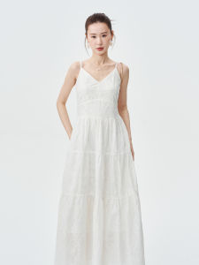 French Design V-neck Lace Embroidery Strapless Dress Women Summer Slimming Flared White Holiday Skirt High Waist Gown