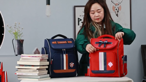 Cặp học sinh Topbear T6306 cấp 1 chống nước phản quang siêu nhẹ 39x32x17cm