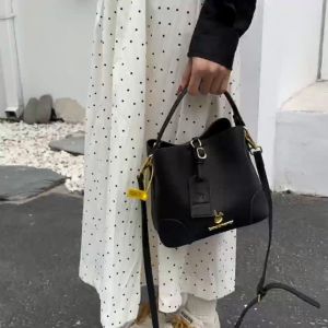 MFB 11002 LUCCHERRY TAS SELEMPANG HANDBAG MEWAH ELEGAN IMPORT TAS BUCKET BAG TAS WANITA CANTIK