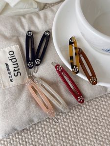 Korean Style Oval Hair Clip Womens Elegant Acetate Hair Accessories Small Flower Hairpin Bangs Clip Side Part Hair Decor